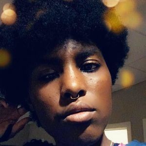 Meet your Posher, Krystal